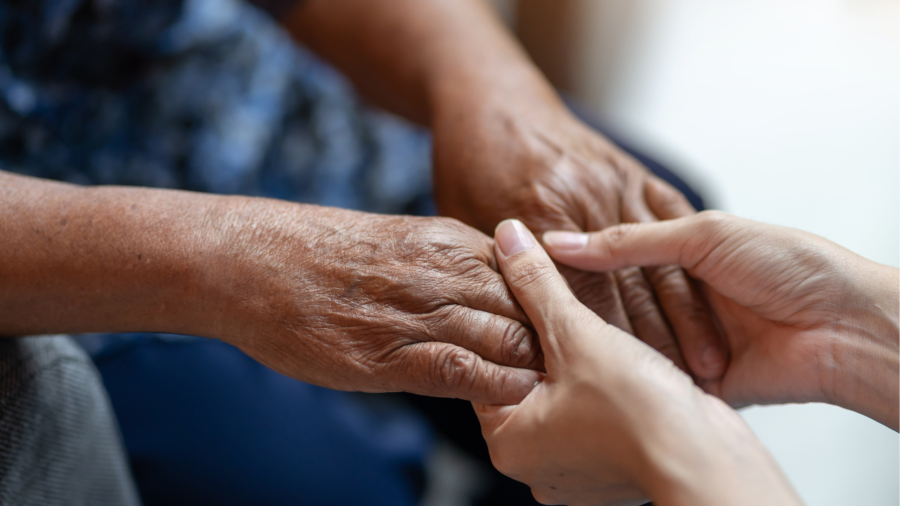 Capacítate Como Cuidador de Ancianos con un Curso Online y Certificación