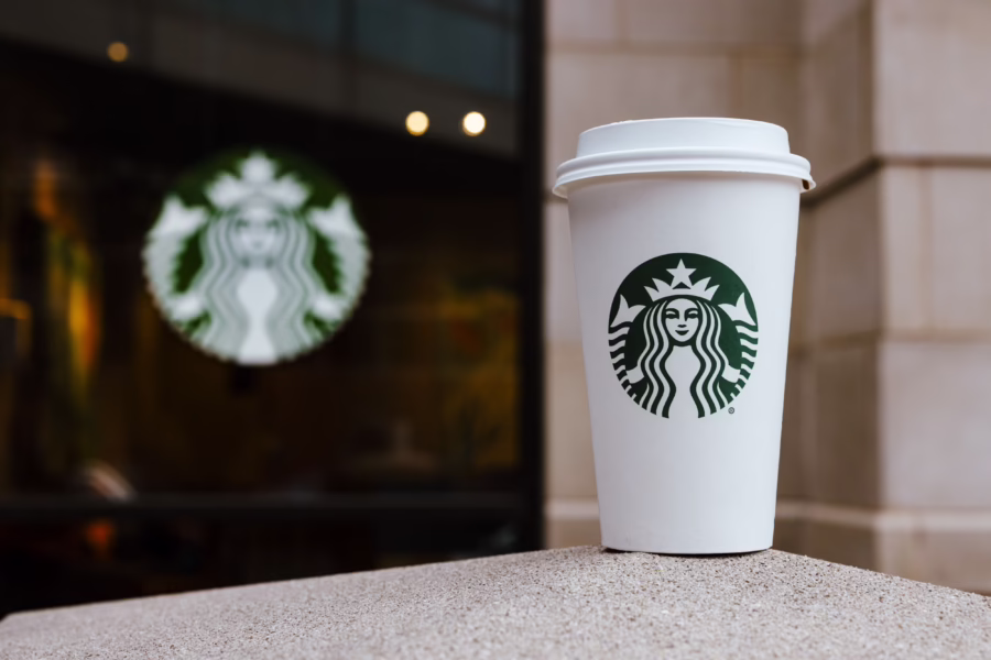 ☕ Hogyan szerezhetsz ingyen italokat a Starbucks Rewards programmal